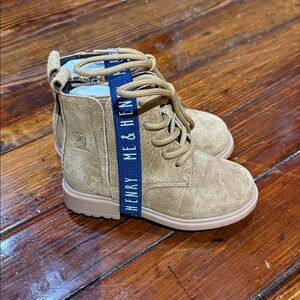 Henery Me & Henry Kids Tan Lace-Up Boots